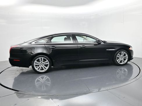 Used 2011 Jaguar XJ L image 8