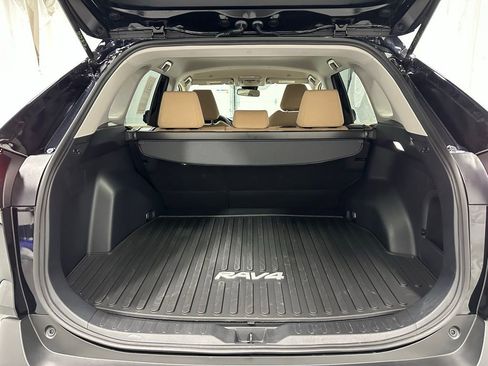 Used 2025 Toyota RAV4 XLE image 50