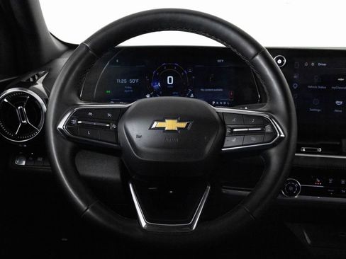 Used 2025 Chevrolet Equinox LT image 26