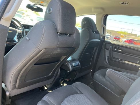 Used 2016 Chevrolet Traverse LT FWD image 27
