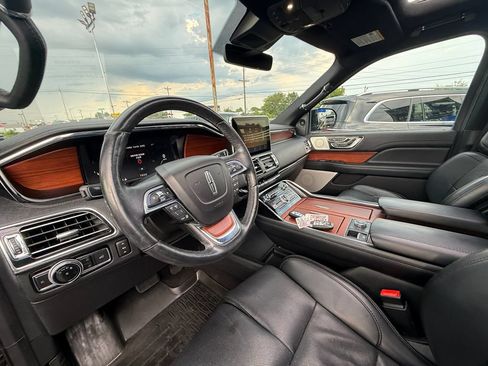 Used 2020 Lincoln Navigator Reserve w/ Luxury Package AWD/4WD image 14