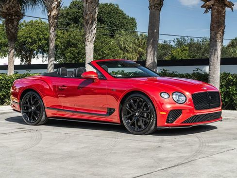 Used 2024 Bentley Continental GT Speed image 12