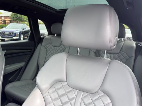 Used 2021 Audi SQ5 Premium Plus w/ Premium Plus Package AWD/4WD image 13