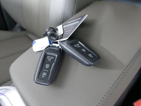Certified 2025 Audi Q5 Premium w/ Convenience Package AWD/4WD image 21