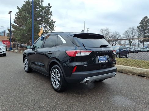 Certified 2022 Ford Escape SEL image 9