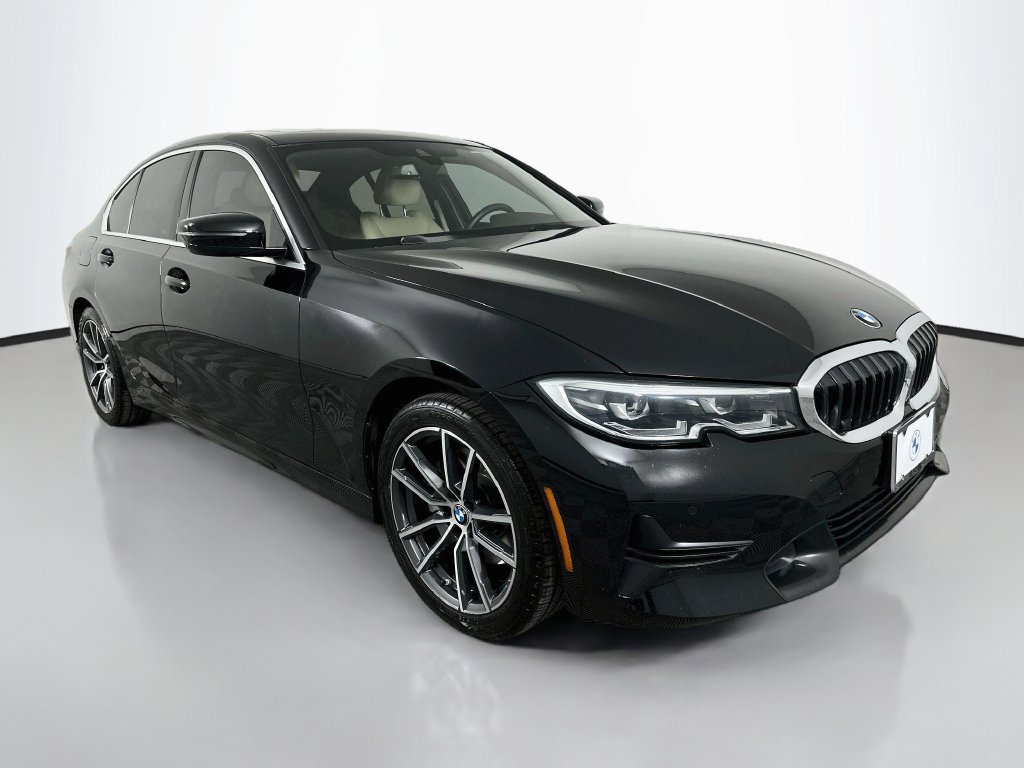 Used 2022 BMW 330i Sedan w/ Driving Assistance Package RWD image 3