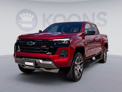Used 2024 Chevrolet Colorado Z71 w/ Z71 Convenience Package 2