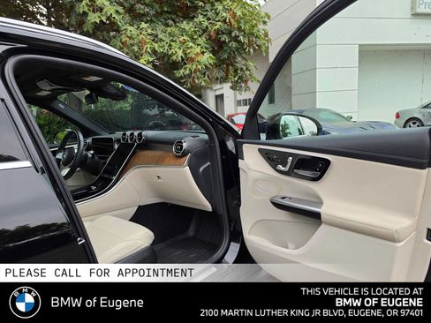 Used 2024 Mercedes-Benz GLC 300 4MATIC image 10
