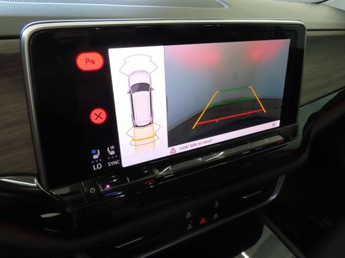 New 2025 Volkswagen Atlas SEL image 19