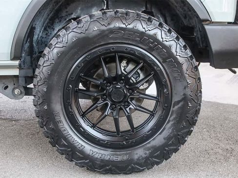 Used 2022 Ford Bronco 4-Door image 10