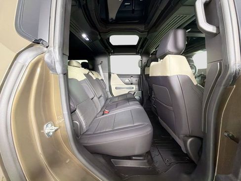 Used 2026 GMC Hummer EV SUV AWD/4WD image 28