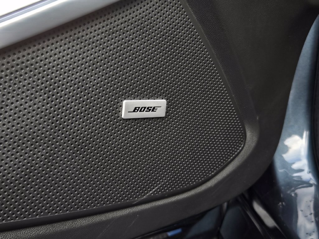 Used 2019 Chevrolet Camaro ZL1 RWD image 13