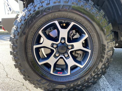 Used 2023 Jeep Wrangler Unlimited Rubicon w/ LED Lighting Group AWD/4WD image 44