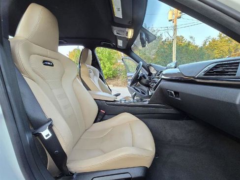 Used 2018 BMW M3 image 25