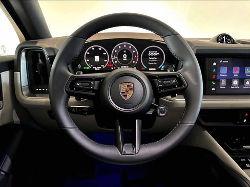 New 2026 Porsche Cayenne Coupe AWD/4WD image 15