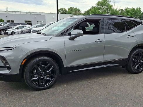 Certified 2023 Chevrolet Blazer RS w/ Driver Confidence II Package AWD/4WD image 7