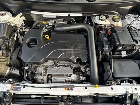 Certified 2024 Chevrolet Equinox LT image 18