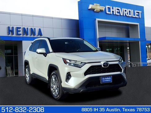 Used 2023 Toyota RAV4 XLE Premium image 1