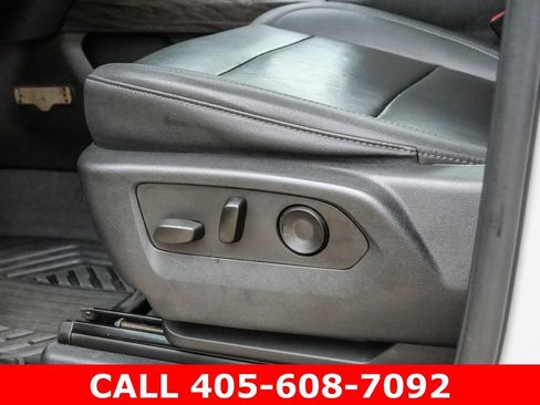 Used 2022 Chevrolet Silverado 1500 LTZ w/ LTZ Premium Package AWD/4WD image 32