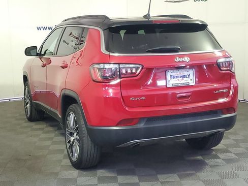 Used 2023 Jeep Compass Limited w/ Elite Group AWD/4WD image 4