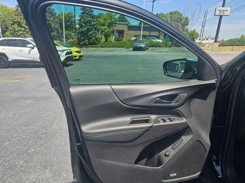 Used 2020 Chevrolet Equinox Premier FWD image 28