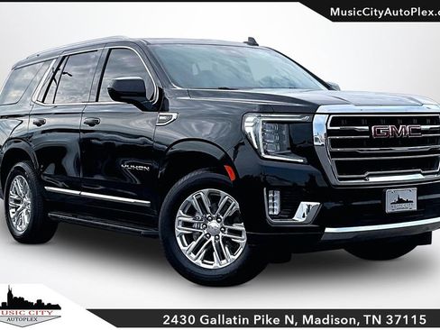 Used 2023 GMC Yukon SLT AWD/4WD image 1