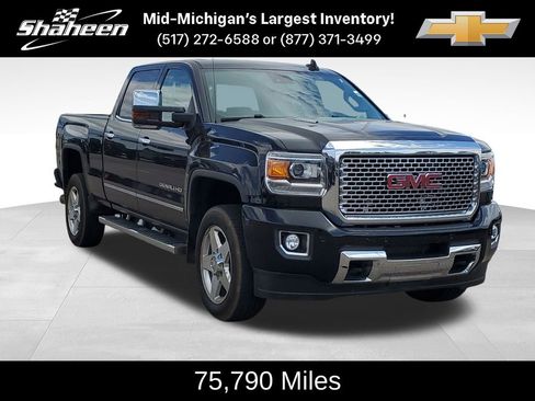 Used 2015 GMC Sierra 2500 Denali w/ Duramax Plus Package AWD/4WD image 2