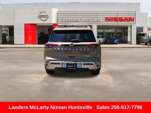 Used 2023 Nissan Pathfinder Platinum w/ Cargo Package AWD/4WD image 5