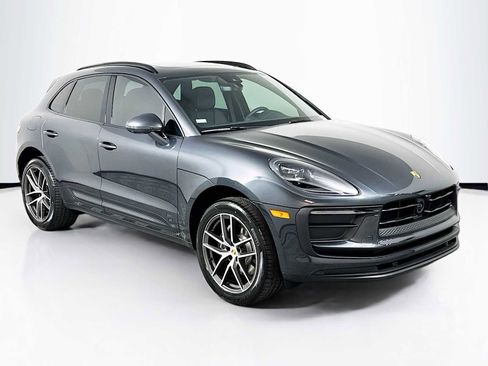 New 2026 Porsche Macan image 7