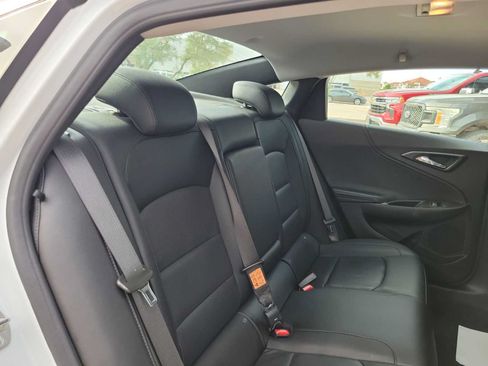 Used 2024 Chevrolet Malibu LT FWD image 17