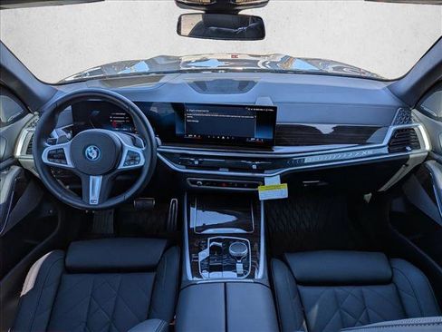Certified 2026 BMW X5 xDrive50e w/ M Sport Package image 18