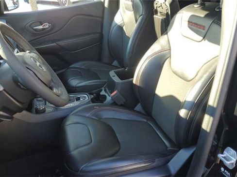 Certified 2022 Jeep Cherokee Trailhawk w/ Sound & Nav Group image 22