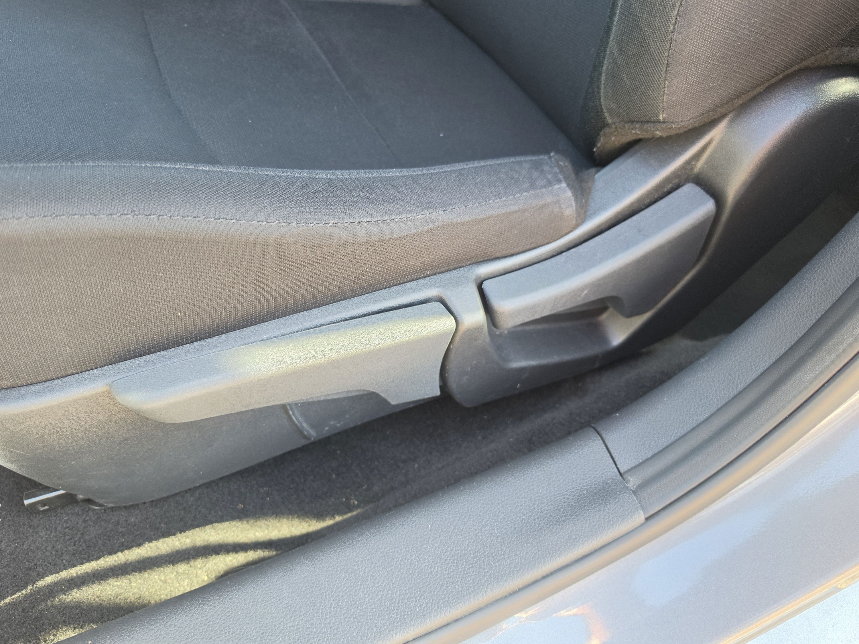 Used 2025 Nissan Sentra S FWD image 24