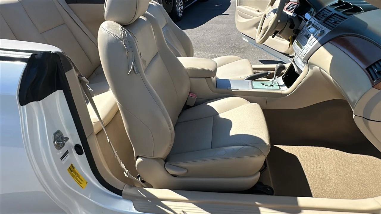 Used 2006 Toyota Solara SLE FWD image 31