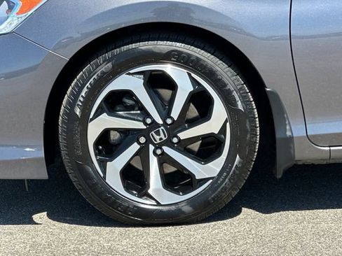 Used 2017 Honda Accord EX-L image 30