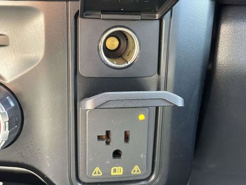 Used 2024 Ford F350 Lariat w/ FX4 Off-Road Package image 25