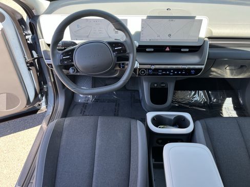 Certified 2024 Hyundai Ioniq 5 SEL RWD image 11