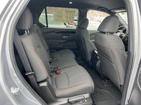 Certified 2025 Honda Pilot Sport image 24