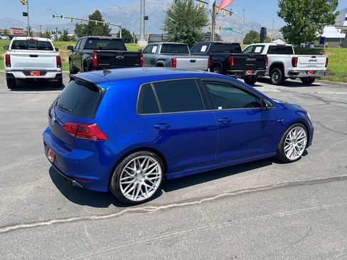 Used 2017 Volkswagen Golf R 4-Door AWD/4WD image 7