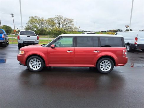 Used 2011 Ford Flex SEL w/ Rapid Spec Order Code image 2