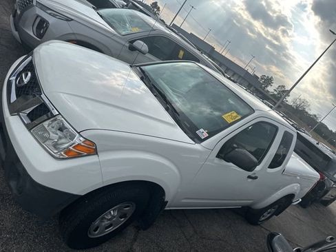 Used 2018 Nissan Frontier S w/ Work Truck Package image 3