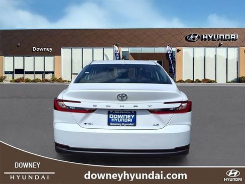 Used 2025 Toyota Camry LE image 5