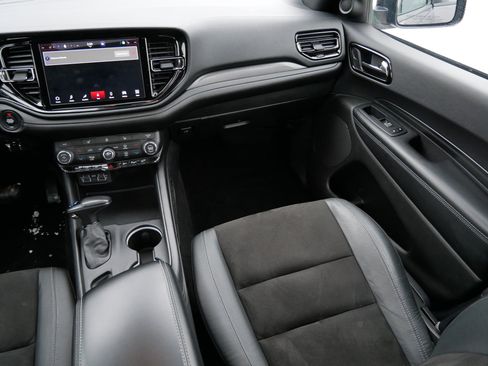 Used 2021 Dodge Durango GT image 11