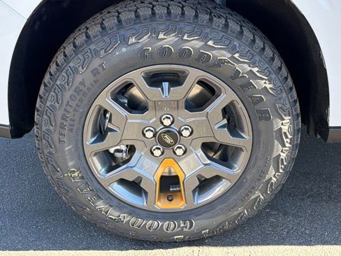 New 2026 Ford Maverick Tremor image 9