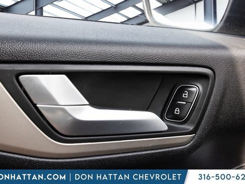 Used 2021 Ford Escape SE w/ SE Sport Appearance Package FWD image 8