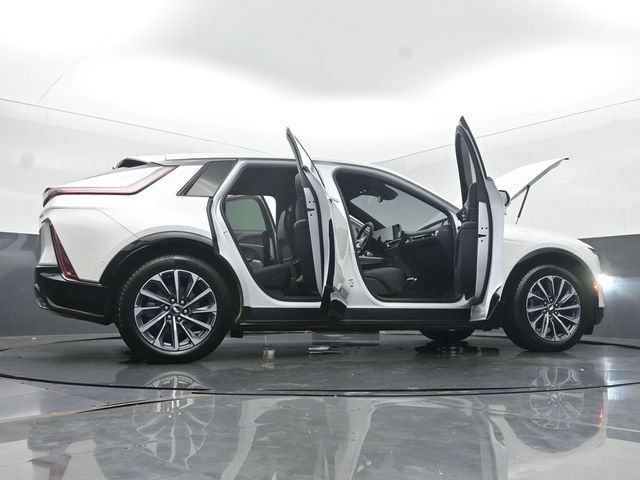 Certified 2024 Cadillac Lyriq Sport w/ LPO, Floor Liner Package AWD/4WD image 57