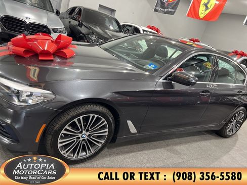 Used 2019 BMW 540i xDrive w/ Premium Package AWD/4WD image 3