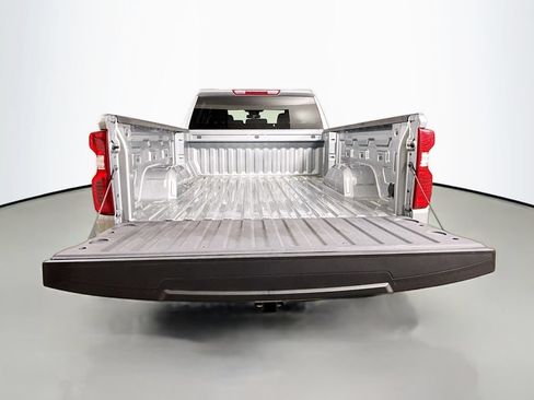 Used 2023 Chevrolet Silverado 1500 LT AWD/4WD image 29