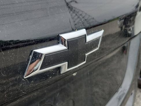 Used 2023 Chevrolet Equinox LS w/ LS Convenience Package AWD/4WD image 4
