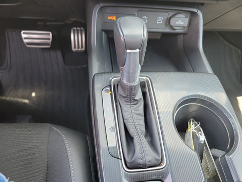 Used 2025 Honda Civic Sport image 26